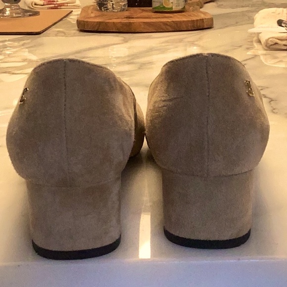 Chanel Calfskin Grosgrain Cap Toe with Chain - Picture 7 of 7